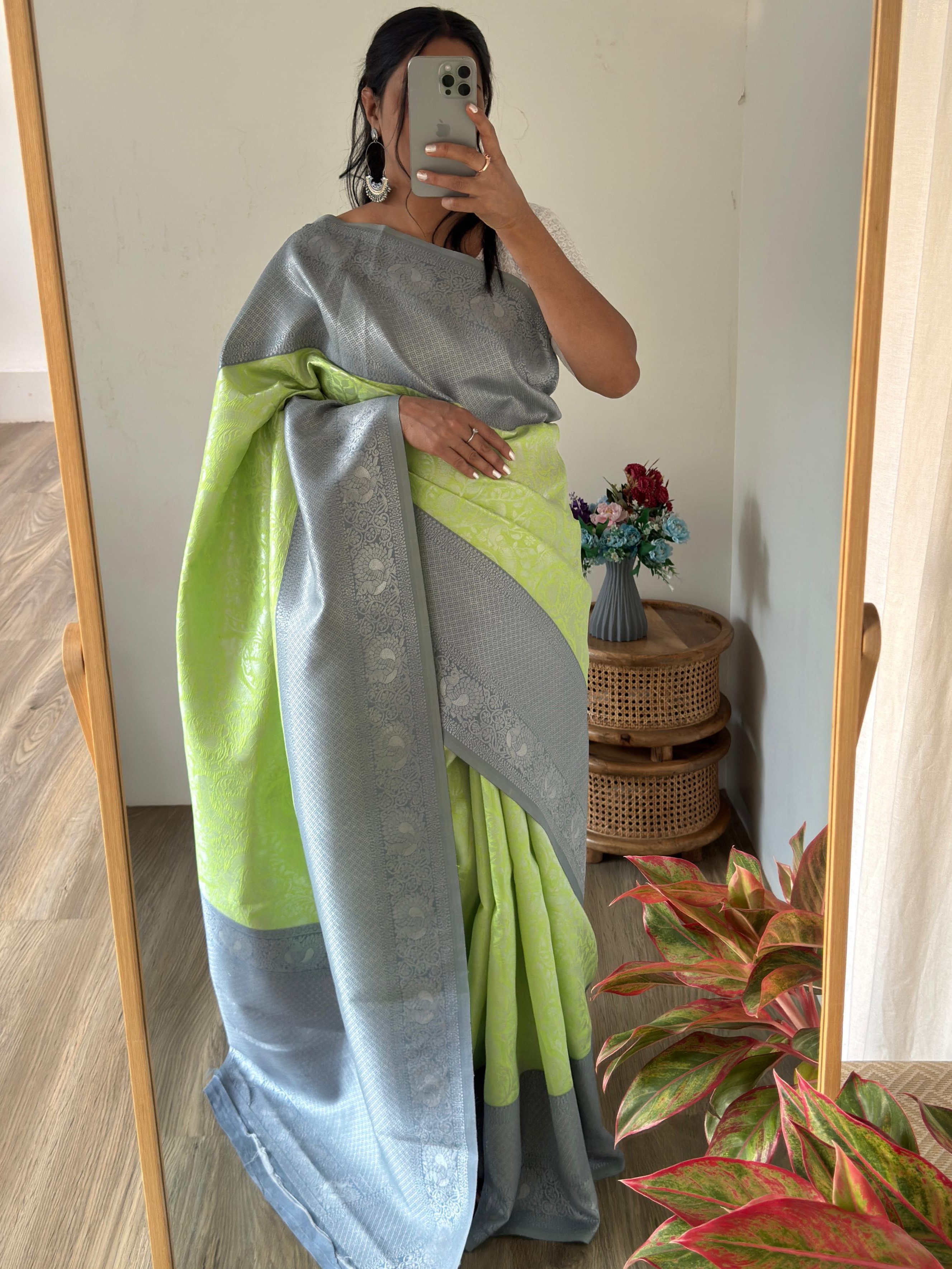 Banarasi Saree - Buy Classy Designer Banarasi Saree |