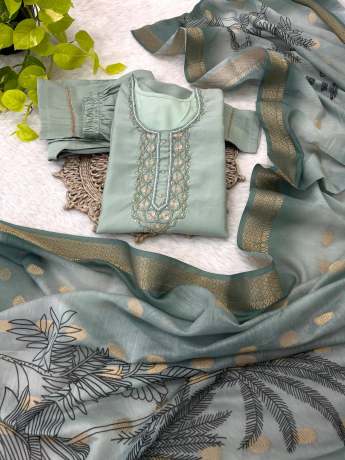 Shyama Pista Beads Worked Kurti Set 