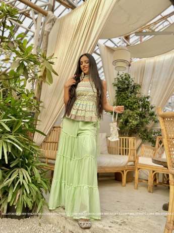 Women Ethnic Hit Selling Green Color Georgette Sarara  Kurtis